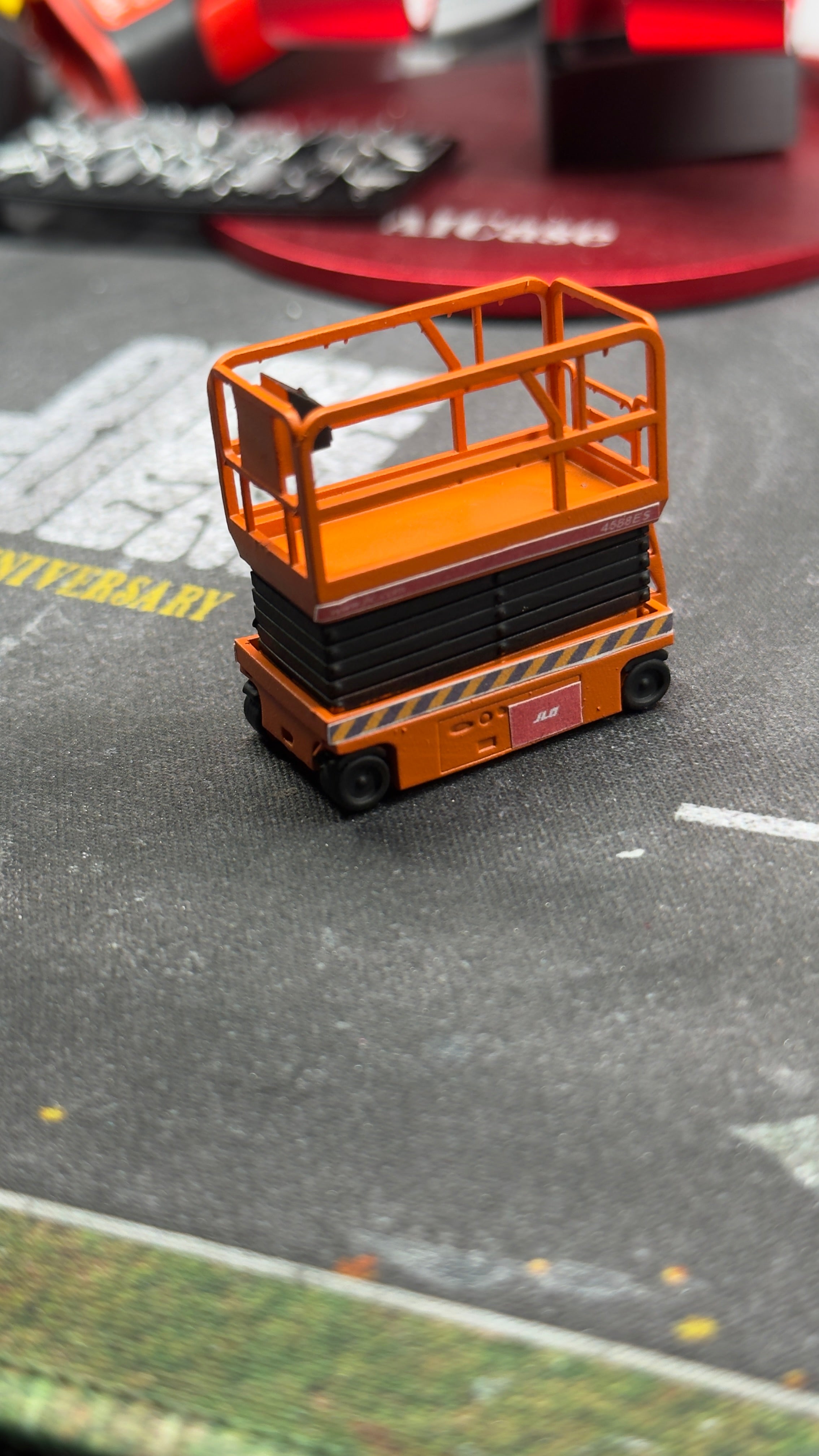 Scissor lift