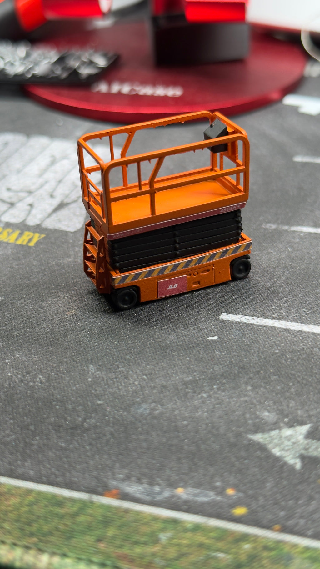 Scissor lift
