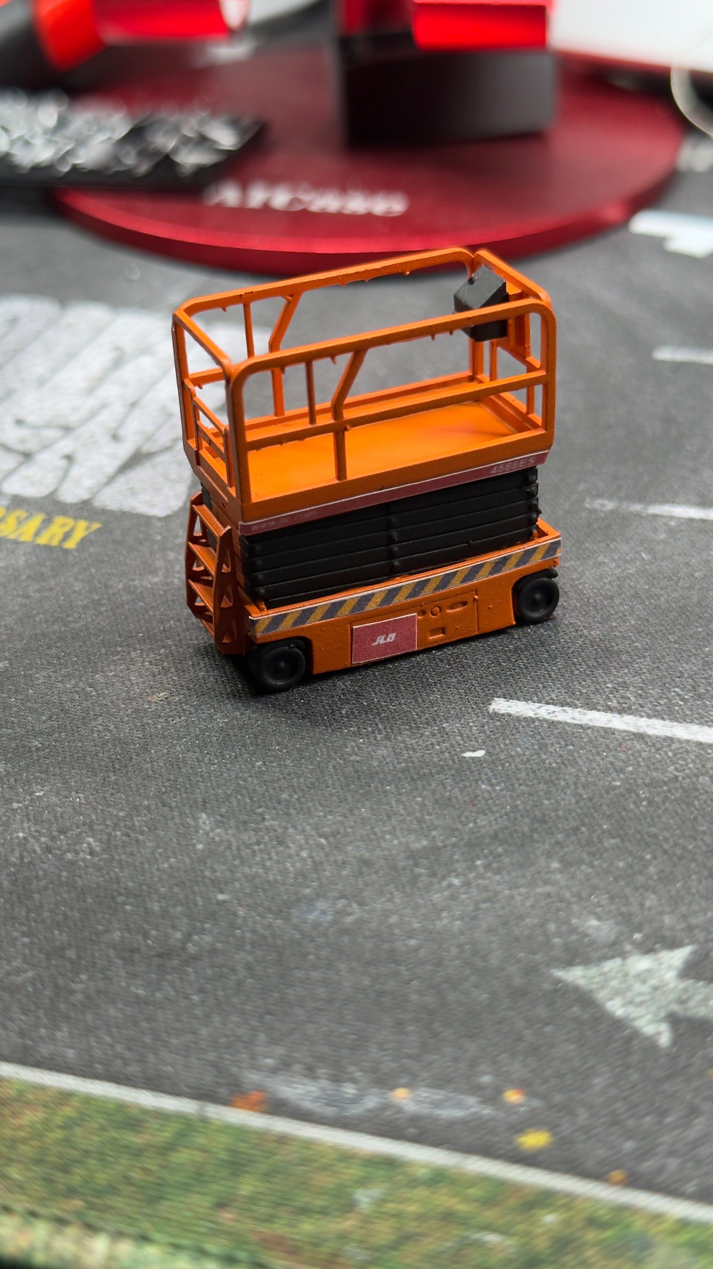 Scissor lift