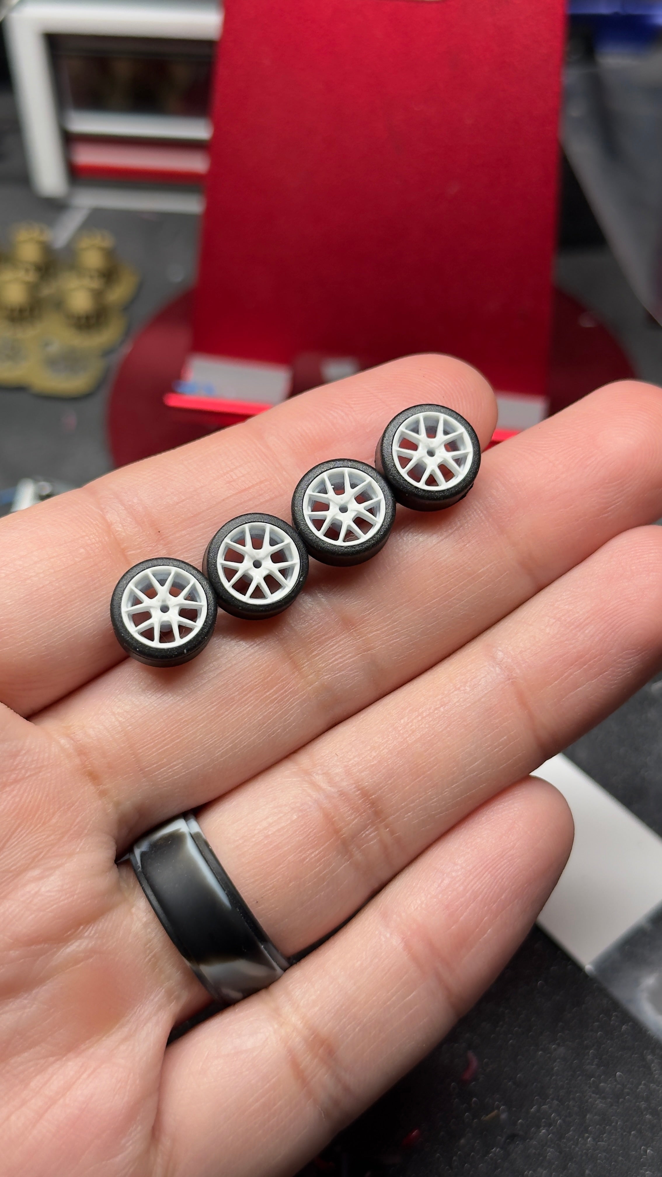 BBS f1r (white)